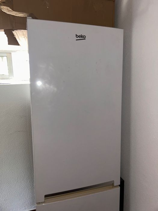 Frigorífico combinado Beko com congelador