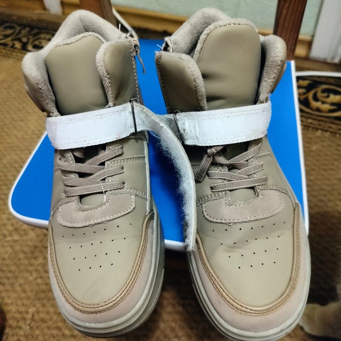 Осінні ботинки для дівчинки