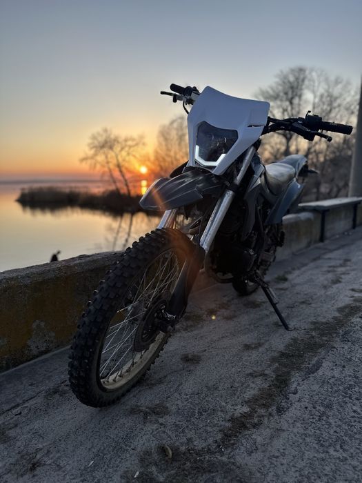 Продам Мотоцикл SKYBIKE CRDX 200