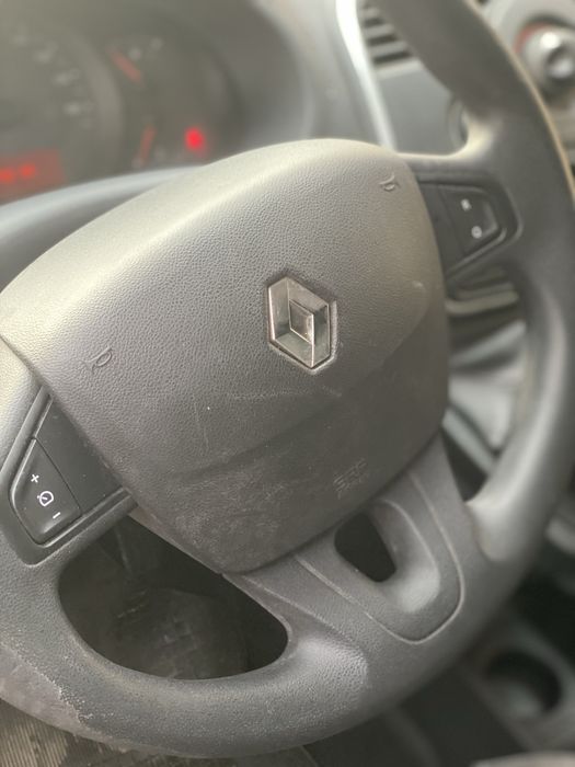 Vendo renault kangoo com pintura nova