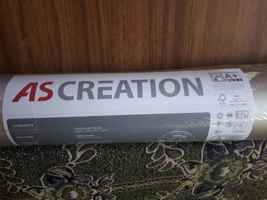 Шпалери . Виробництво Німеччина