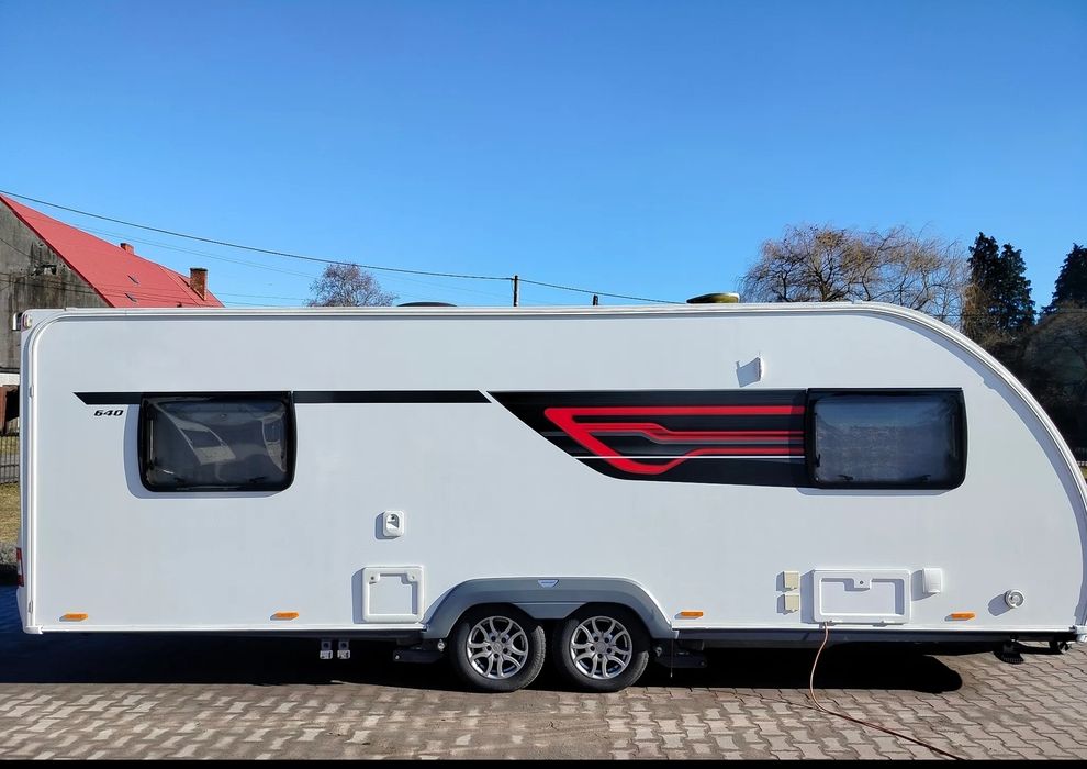Sterling Eccles 640 6 місць