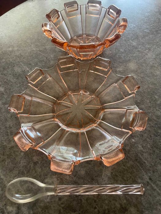 Compoteira de mesa em vidro rosa