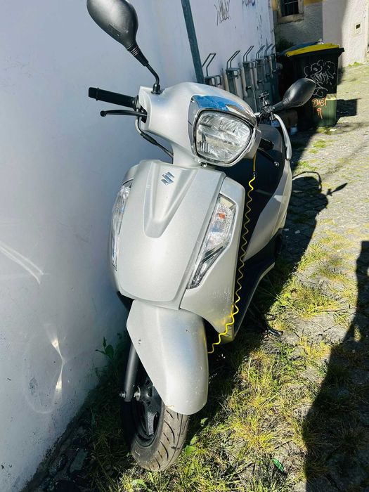 RESERVADA Suzuki Address 125 praticamente 0km