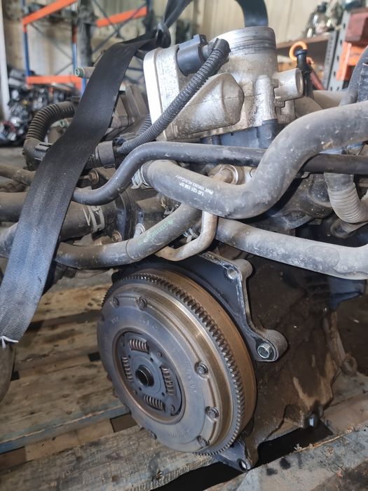 Motor volkswagen Golf 4 1.6 16v  BCB
