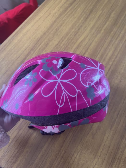 Шолом для дівчинки