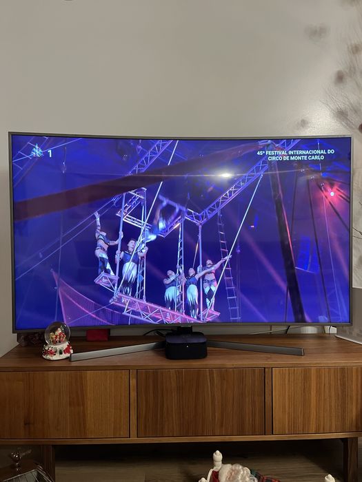 Samsung Ecrã Curvo 65’’ UHD Série 7 – Excelente Oportunidade