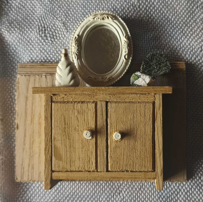 Armário com espelho casa de bonecas