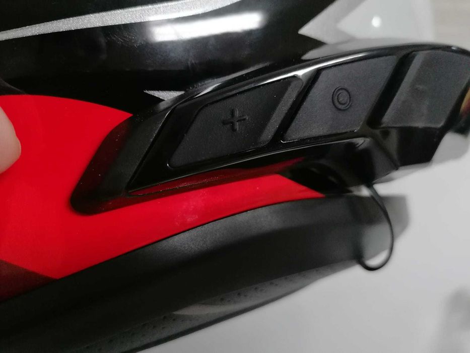 Capacete AGV com Auricular Bluetooth + Viseira Extra para o Sol - Novo