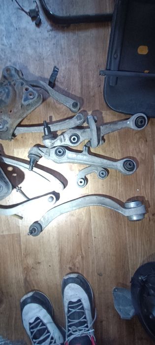 Поворотний кулак, ричаги Passat b5