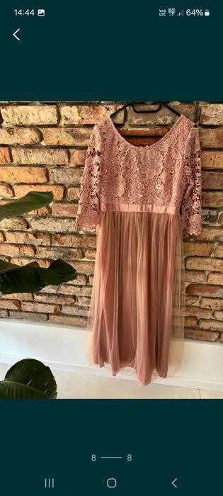 Polecam piękną sukienka na ważne uroczystosci