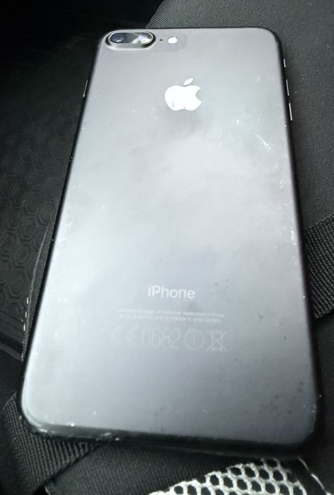Продам IPhone 7+ 32g