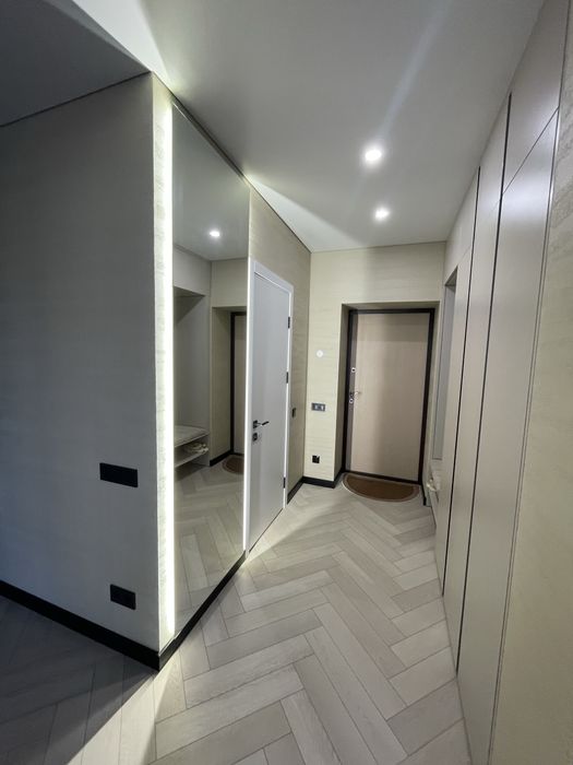 Апартаменти в новобудові для VIP-гостей в центрі.