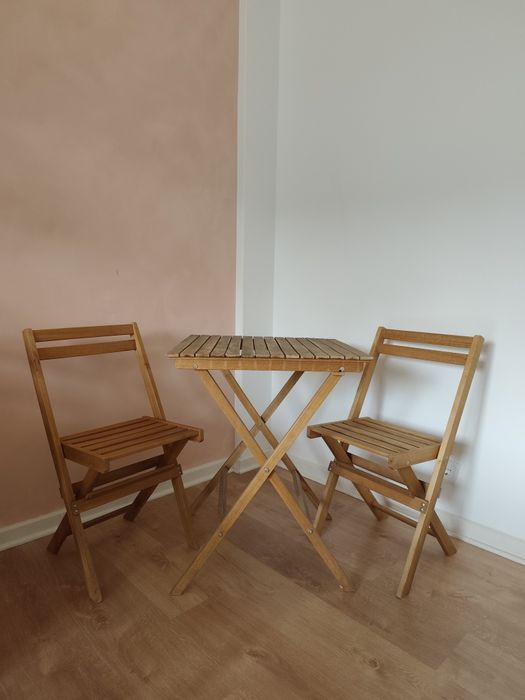 Conjunto mesa e cadeiras exterior