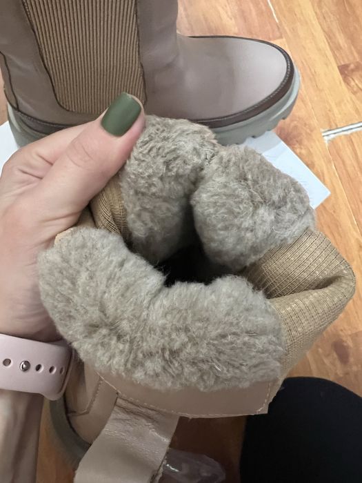 Жіночі зимові челсі на платформі з еластичними вставками з боків шкіра