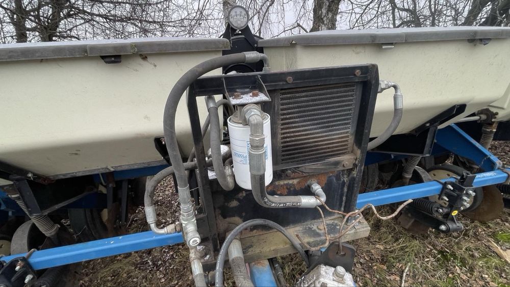 Сівалка KINZE 3000 пневматична, 8 рядна, 2015 рік