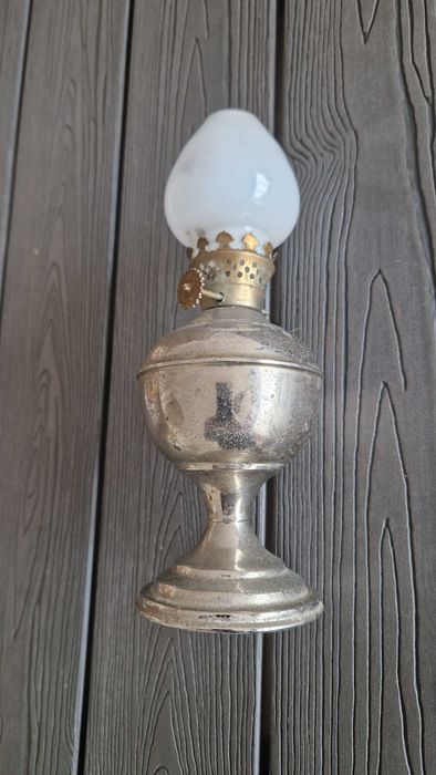 Candeeiro vintage a petróleo