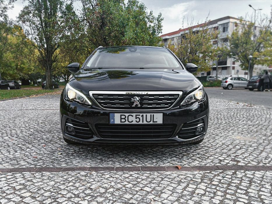 Peugeout 308 SW 1.5 HDI ALLURE 130 CV Tecto panorâmico!!