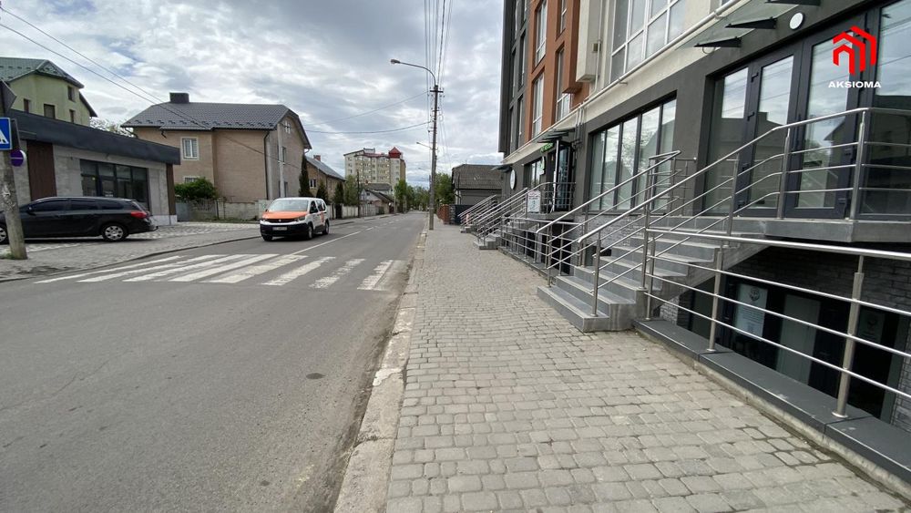 Продаж цокольного приміщення