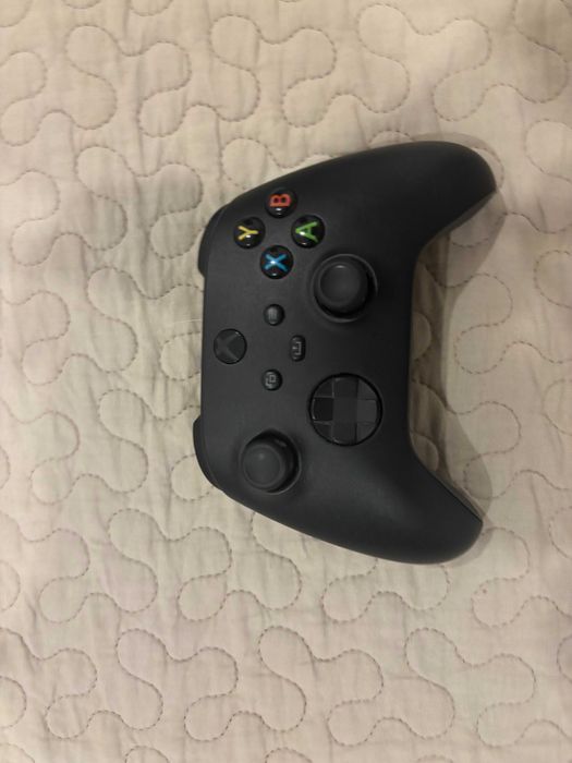 XBOX One com 2 comandos