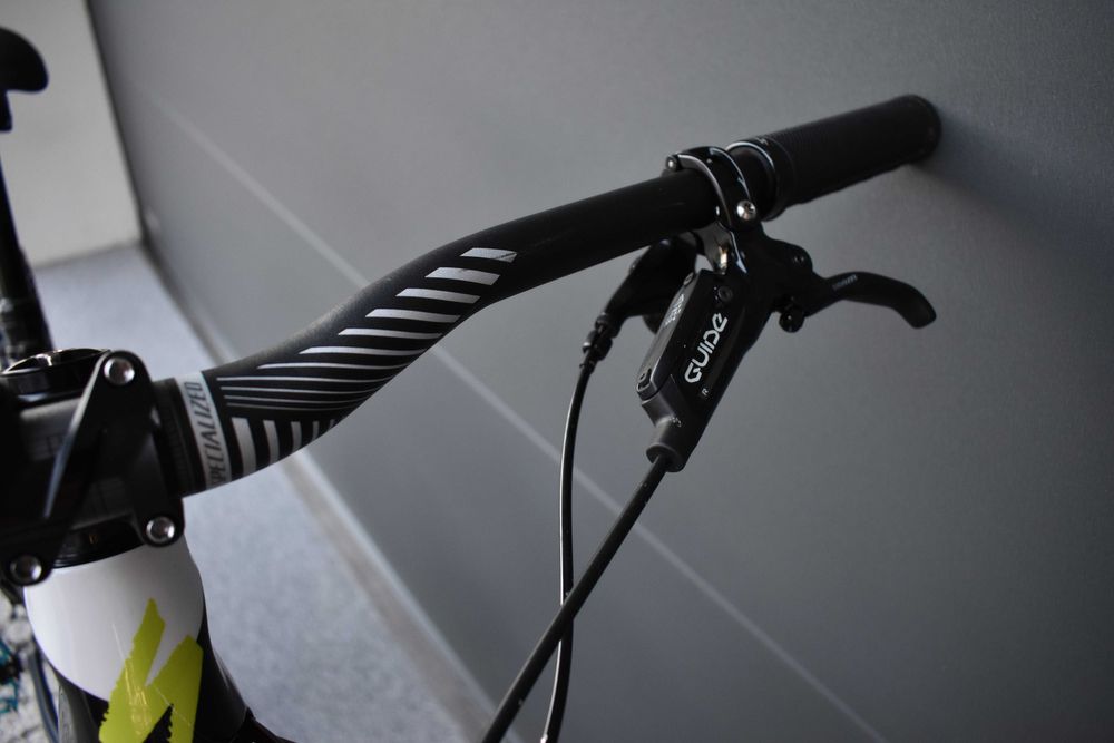 Rower Specialized StumpJumper Carbon.