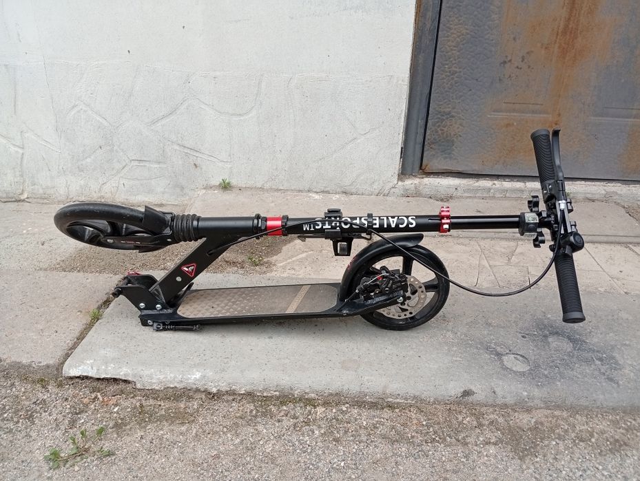 Продам двухколесный самокат