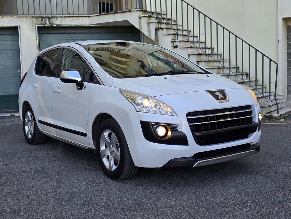 Peugeot 3008 Híbrid 4  2,0 HDi 200 Cv's Sport DVDs.  8299