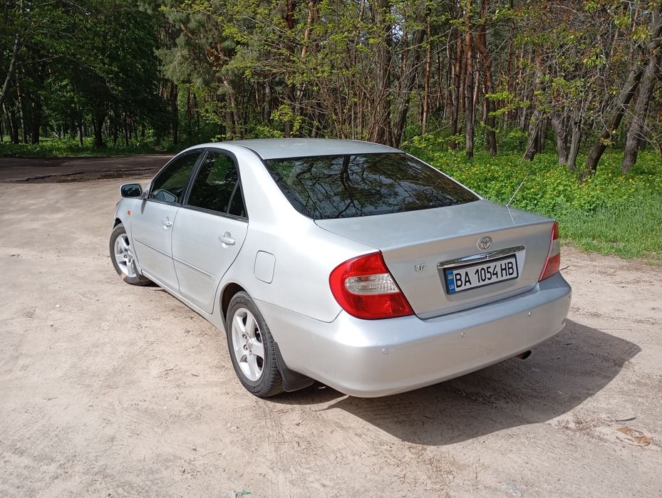 Продам Toyota camry