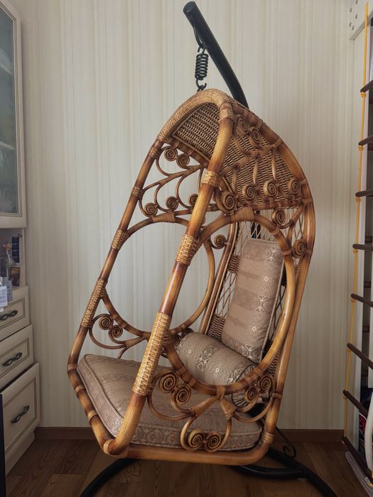 Крісло підвісне плетене