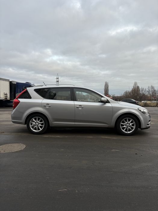 Kia ceed  2009 sw fl