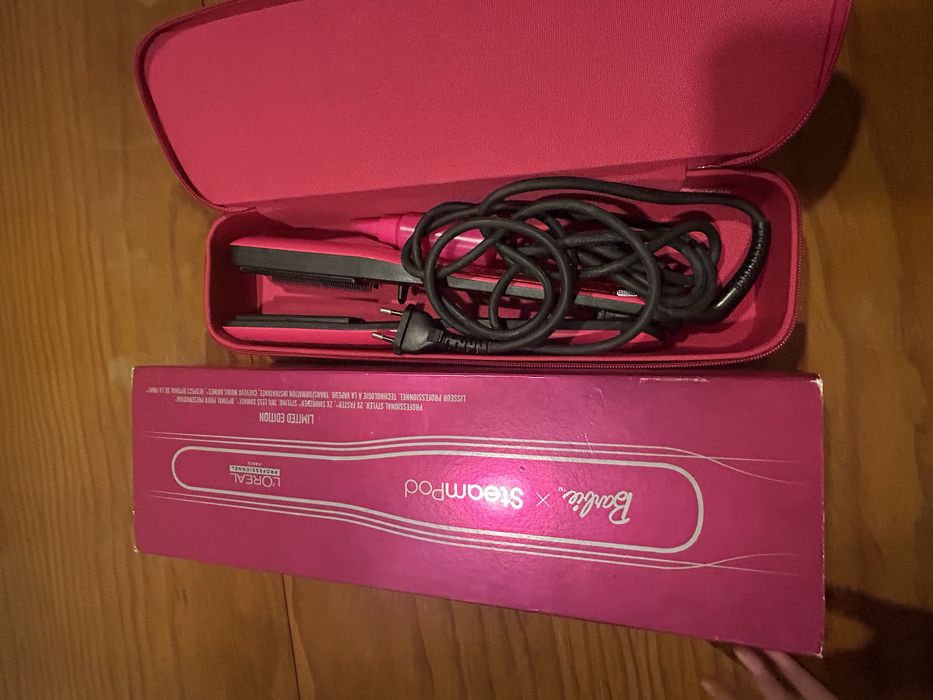 Prancha a vapor da Barbie