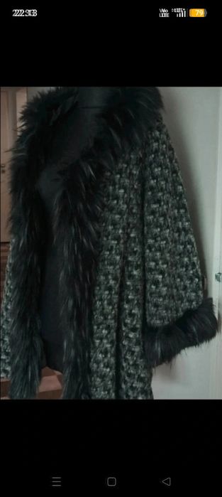 Śliczne wełniane wdzianko