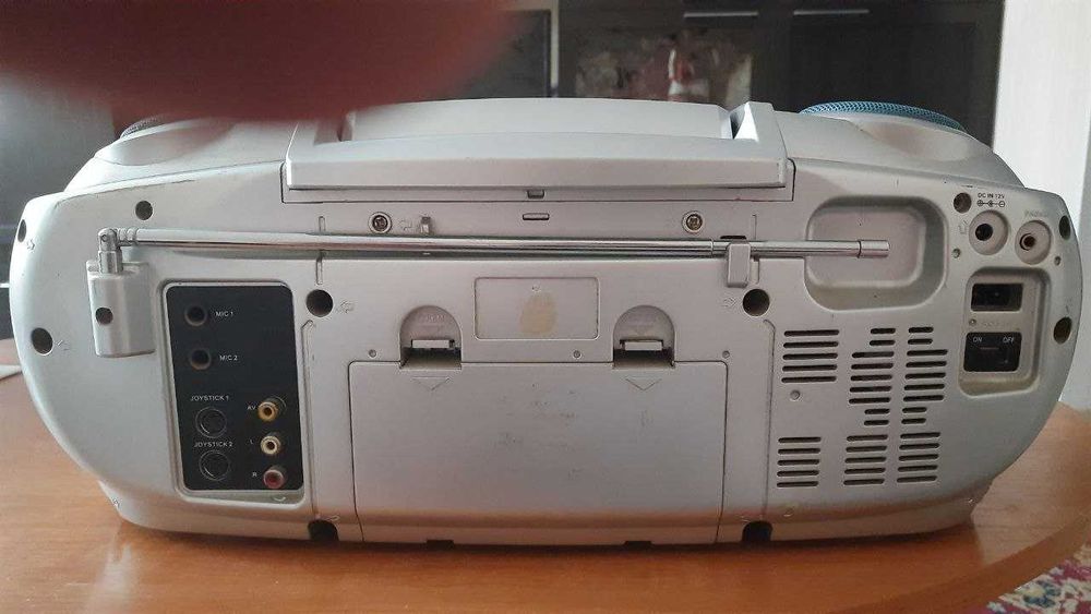 Магнитола Gold Yip VCD-3177 CD VCD FM MP3 Kараокe.