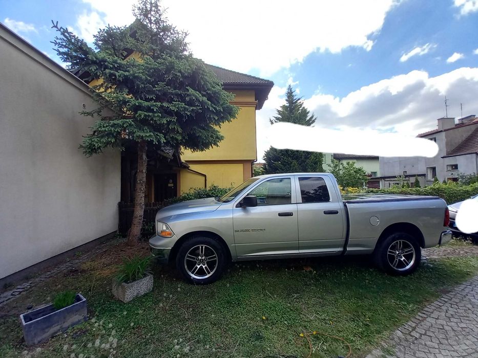 Samochód DODGE RAM 1500