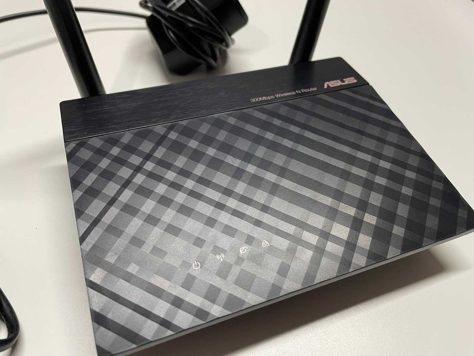ASUS RT-N12+ PLUS (300Mb/s b/g/n) - Router WIFI4