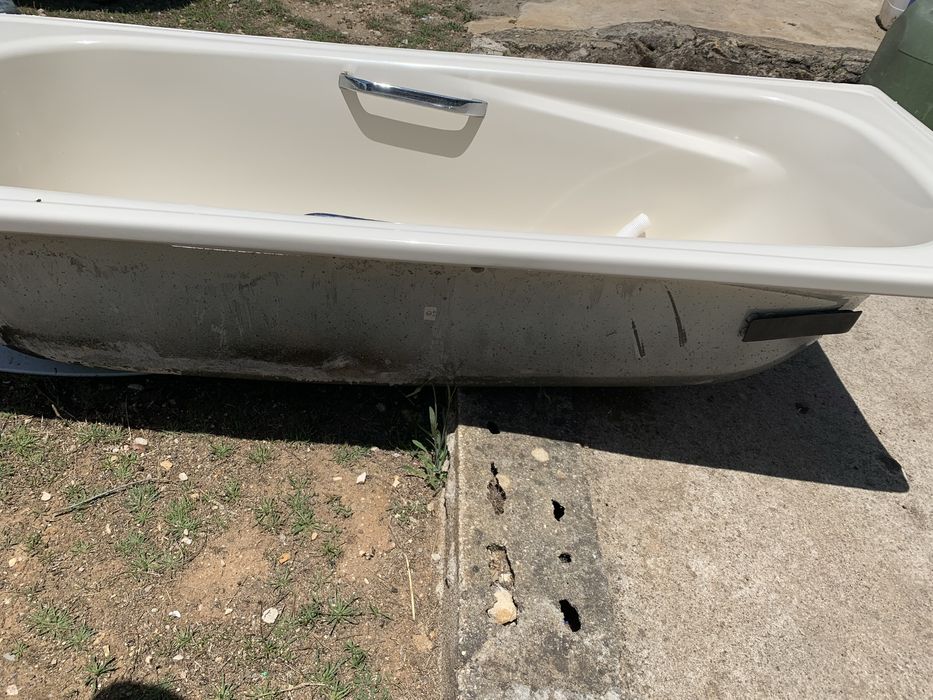 Banheira em esmalte 1.70 m por 0.70 m