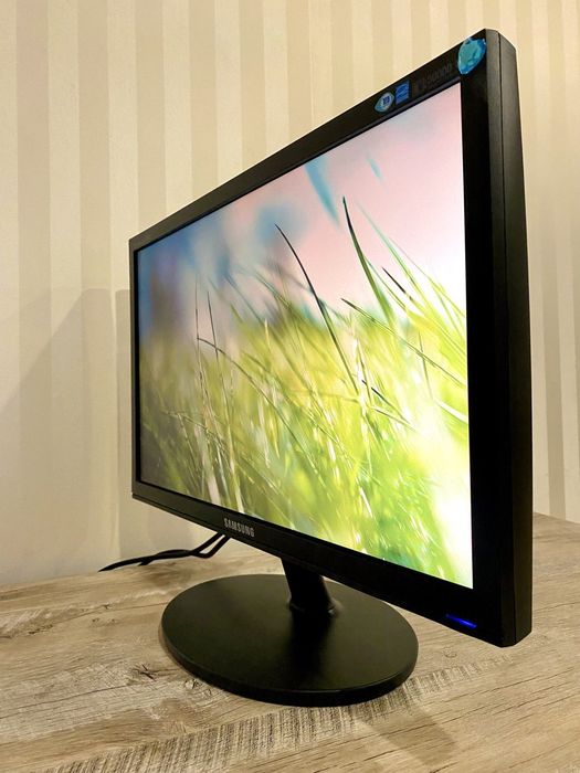 Монітор 20" Samsung SyncMaster E2020N