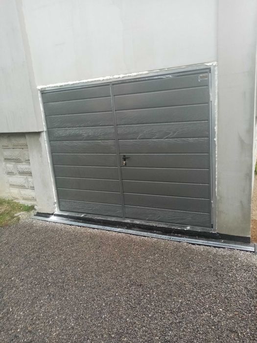 Drzwi Garażowe  ,  Bramy Garażowe   DWUSKRZYDŁOWE - produkcja , montaż