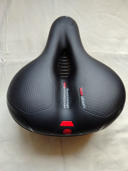 Сидіння велосипедне.