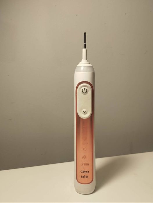 Szczoteczka Oral-B Genius X odnowiona 12 mies. gwarancji