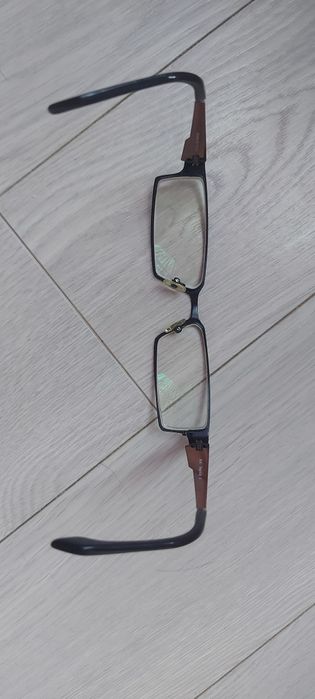 Oprawki złoto-czarne