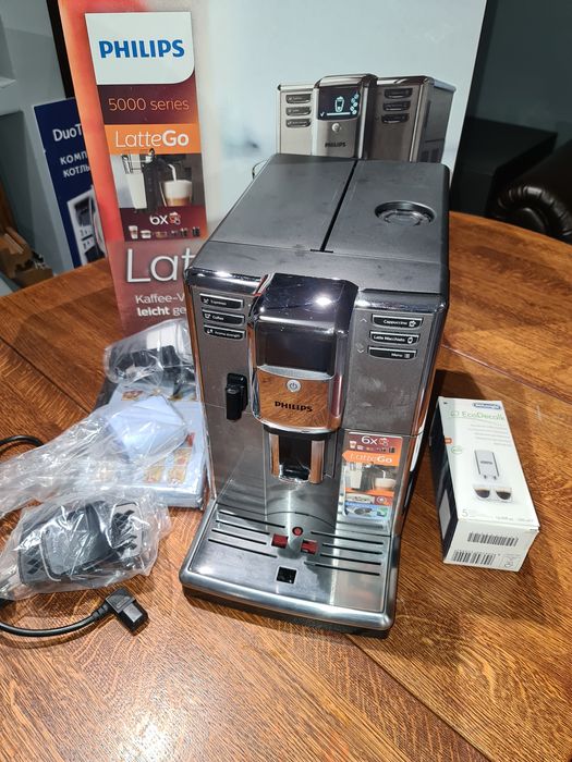 Кофеварка эспрессо Philips EP 5334/10