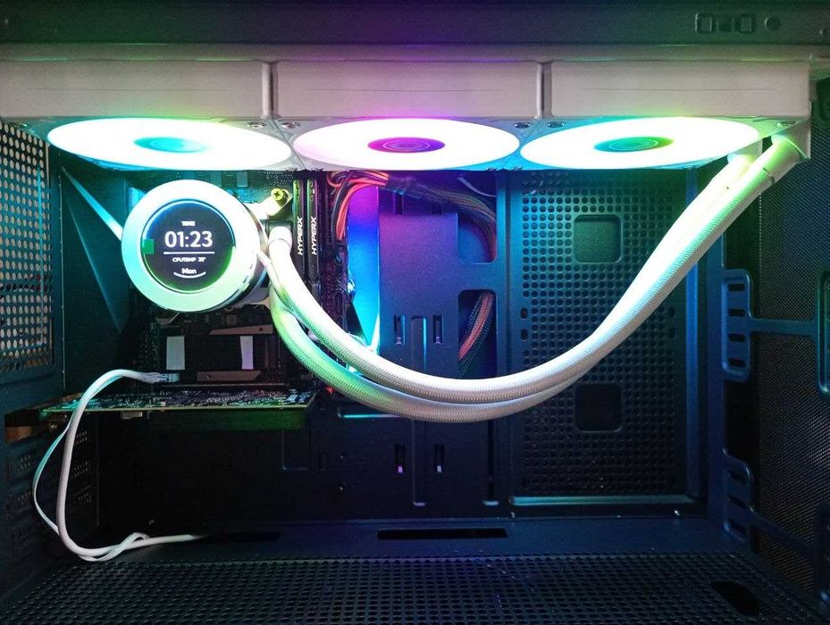 Водяне охолодження  Lian Li Galahad II Trinity 360 LCD (опціонально)