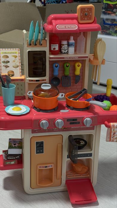 Дитяча кухня пластикова