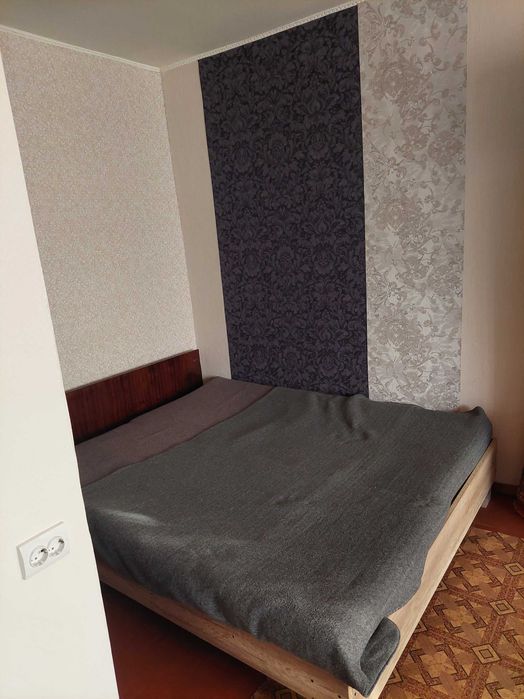 Сдаю однокомнатную квартиру в Октябрьском.