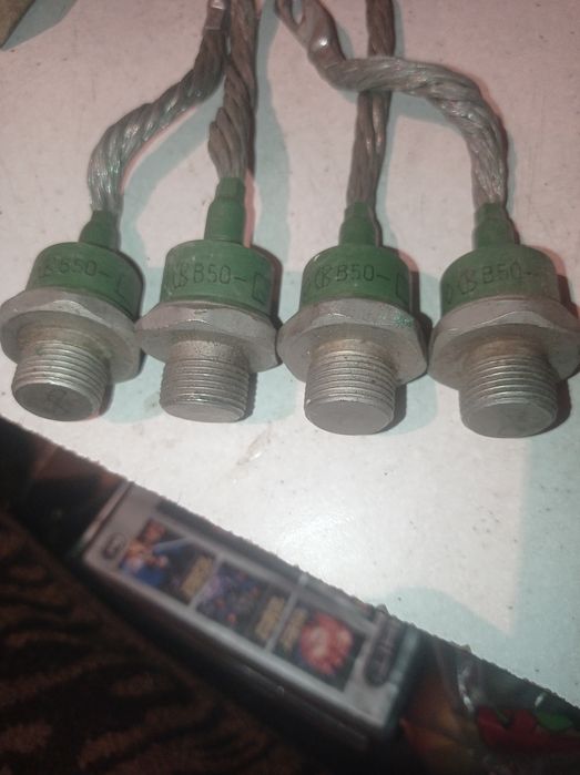 Продам диоды В50