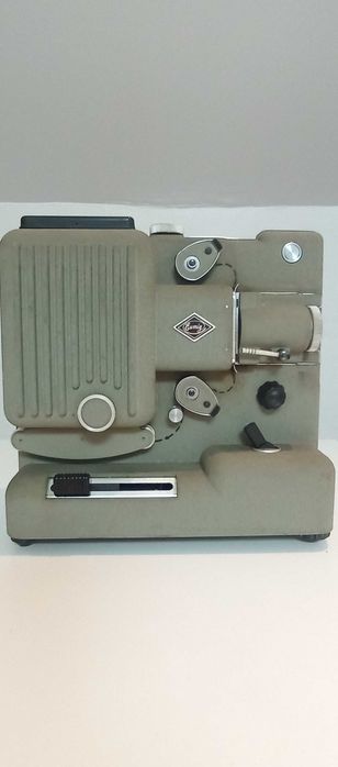 Projector 8 mm Eumig p8