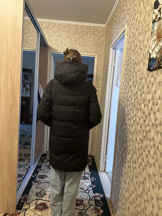 Зимова куртка жіноча  чорна