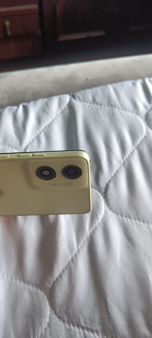 Смартфон Мото е14 від Motorola