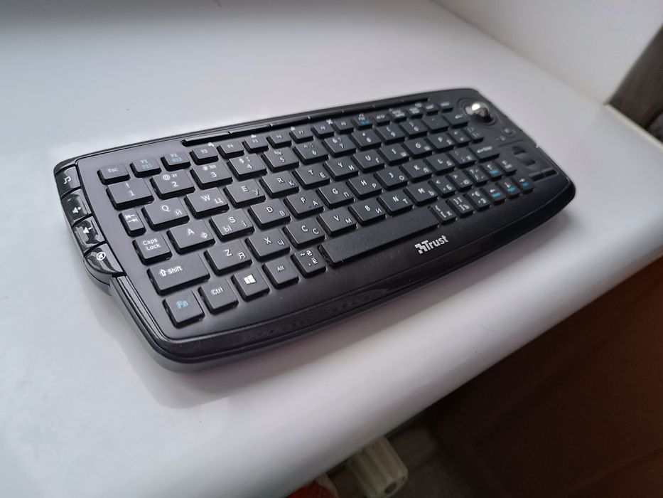 Клавіатура Trust безпровідна Bluetooth
